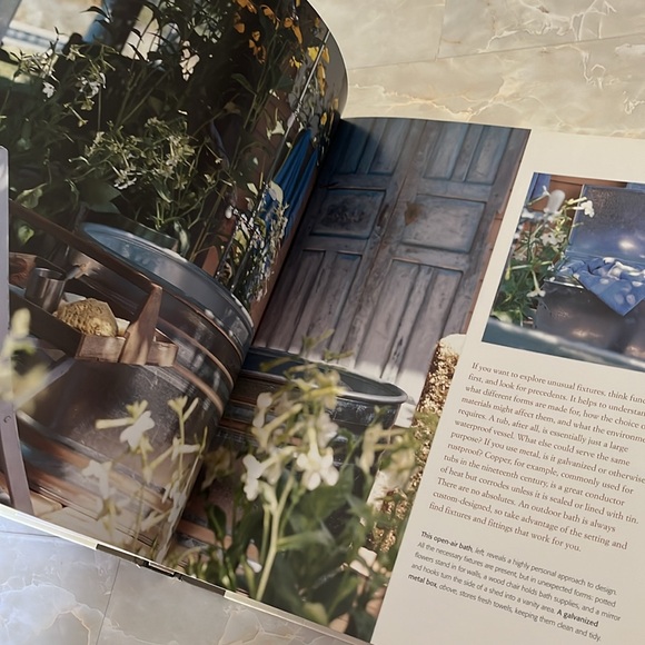 BOOK 🍀 pottery burn / Bath Rooms - Picture 6 of 6